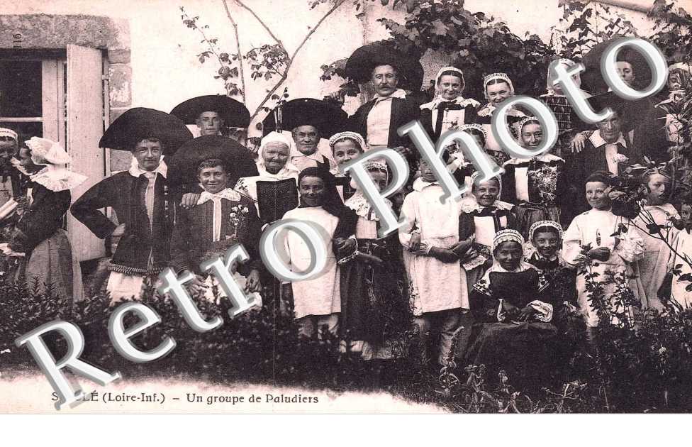 Un Groupe de Paludiers