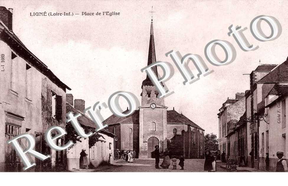 PLACE DE L'EGLISE