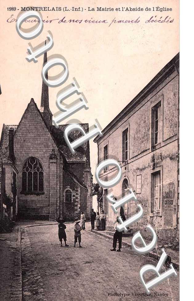 La Mairie et l'Abside de l'Eglise