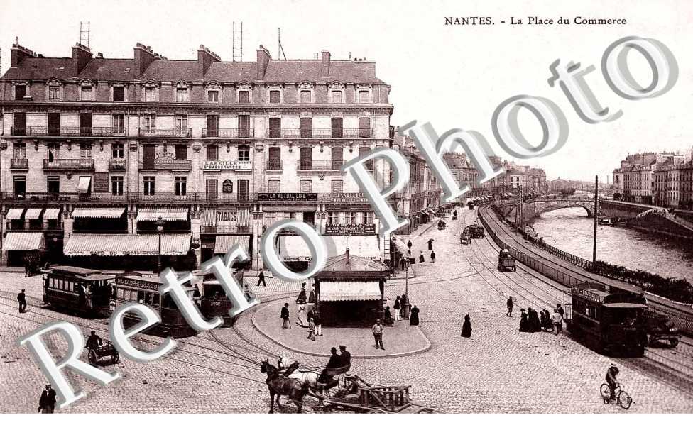 LA PLACE DU COMMERCE