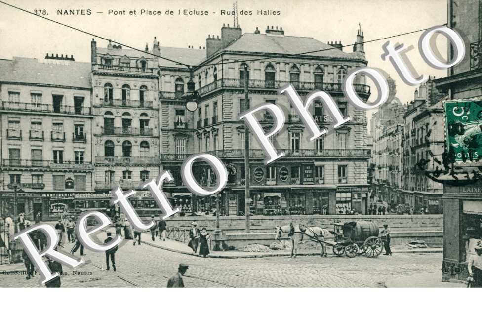 PONT ET PLACE DE L'ECLUSE RUE DES HALLES 