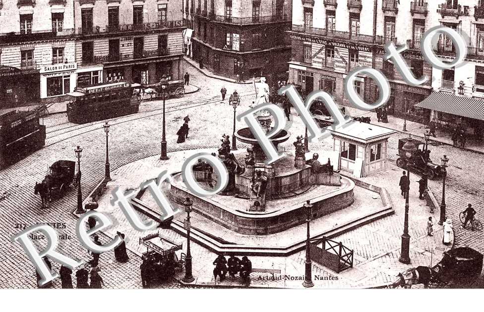 LA PLACE ROYALE