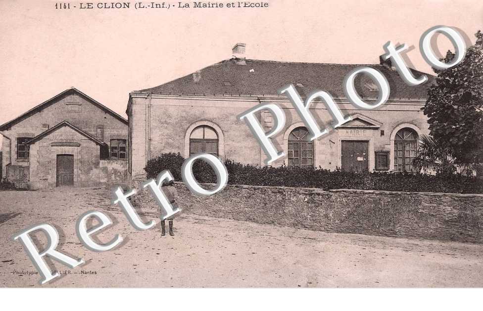 Le Clion - La Mairie et l'Ecole