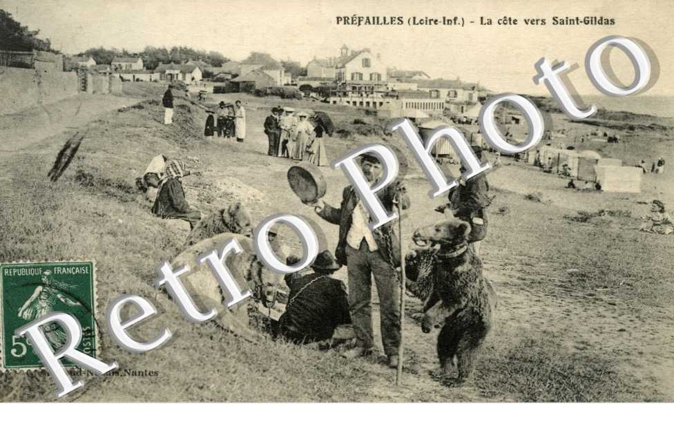 La cote vers Saint Gildas (montreur d'ours)