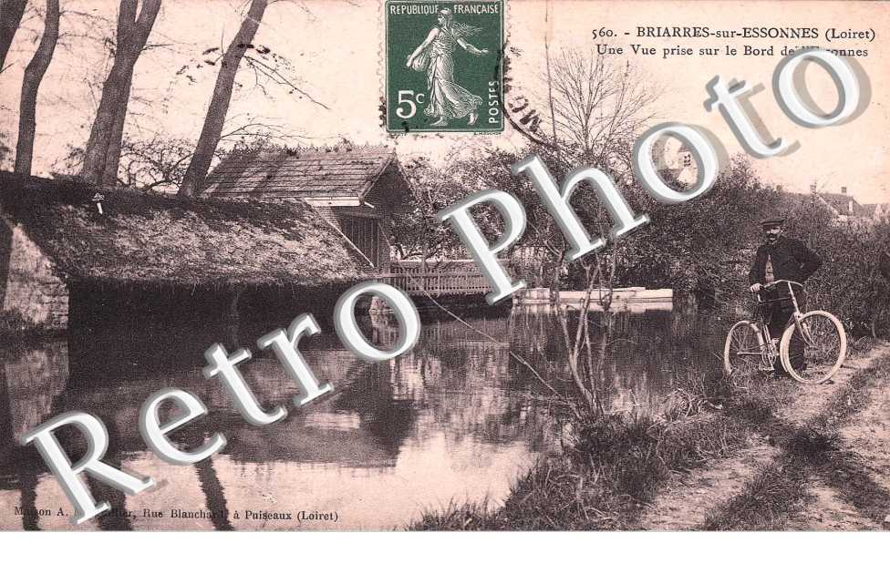 une vue prise sur le bord de l'Essonne