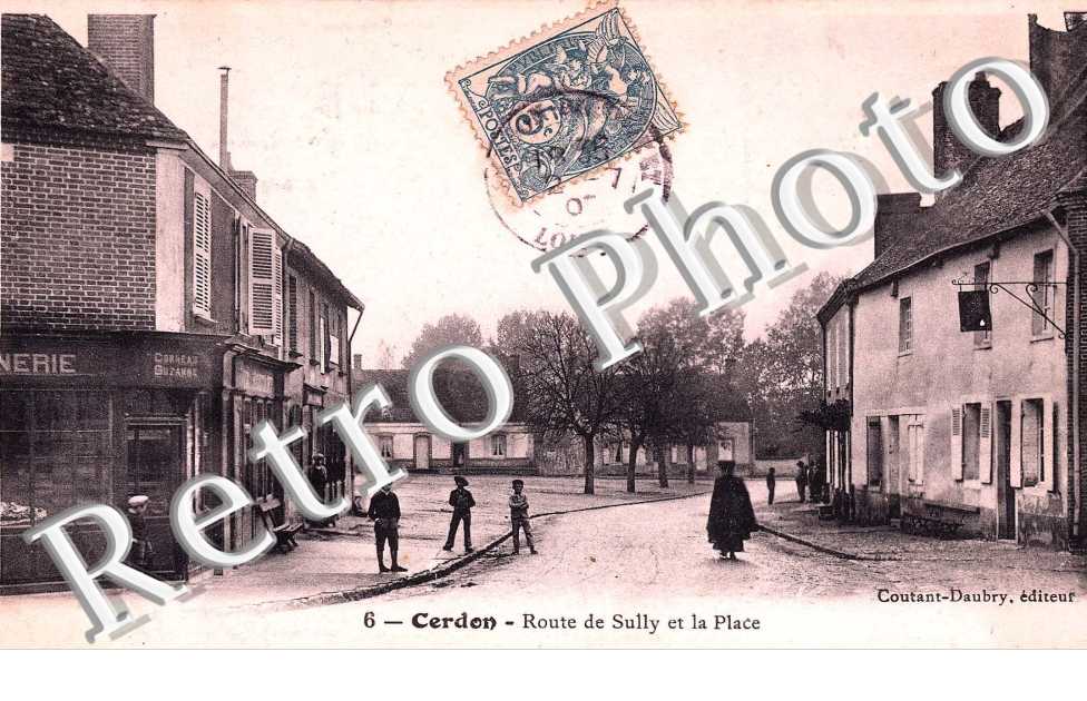route de Sully et la place