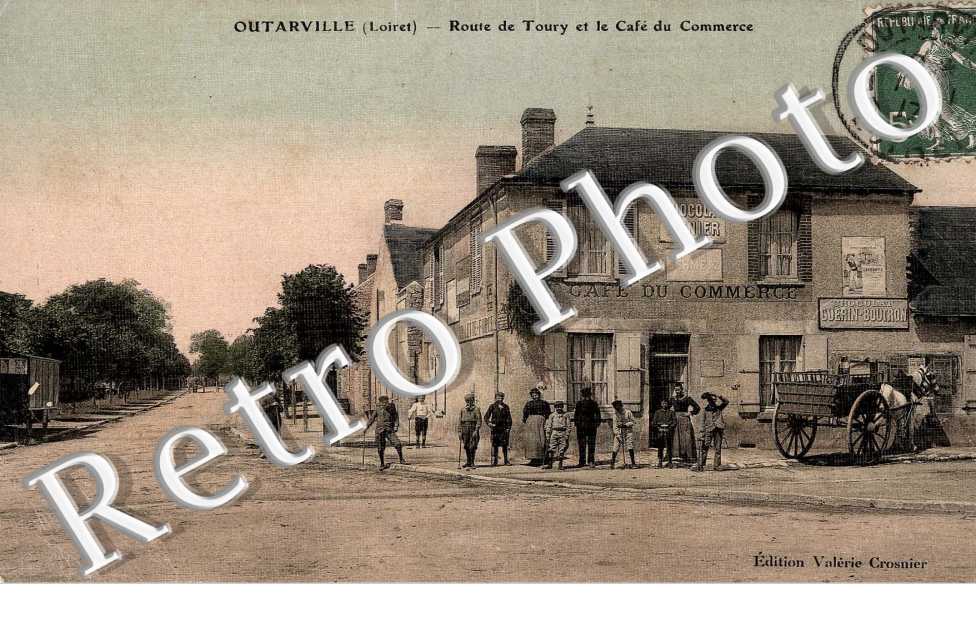 Route de Toury et le cafe du commerce