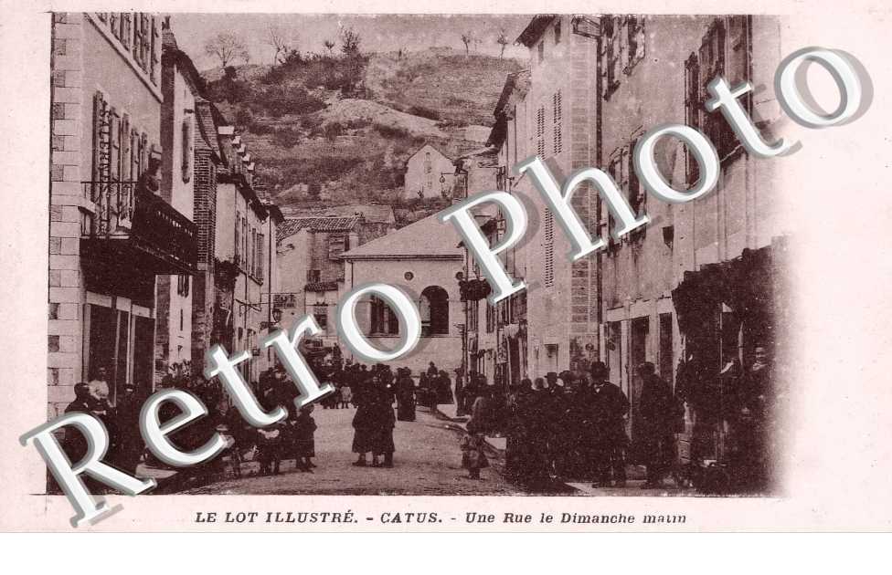 Une rue le dimanche matin