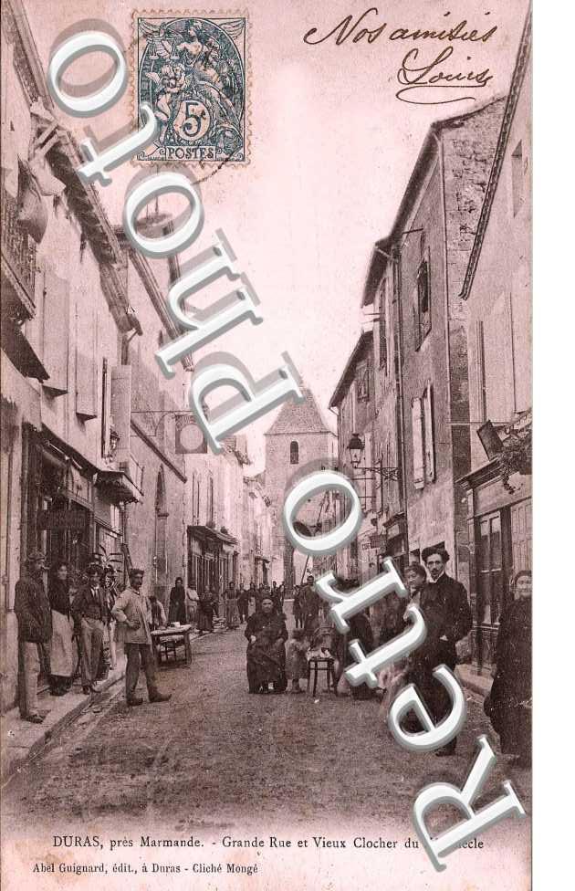 Grande rue et vieux clocher