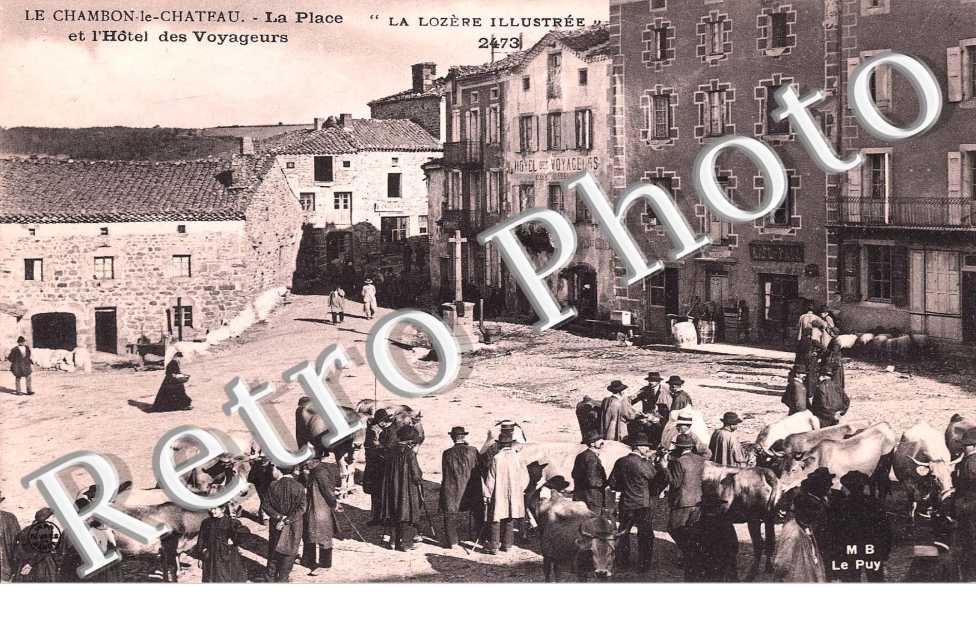 la place et l'hotel des voyageurs