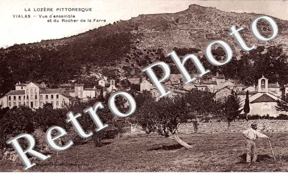  VUE D ENSEMBLE DU ROCHER DE LA FARRE