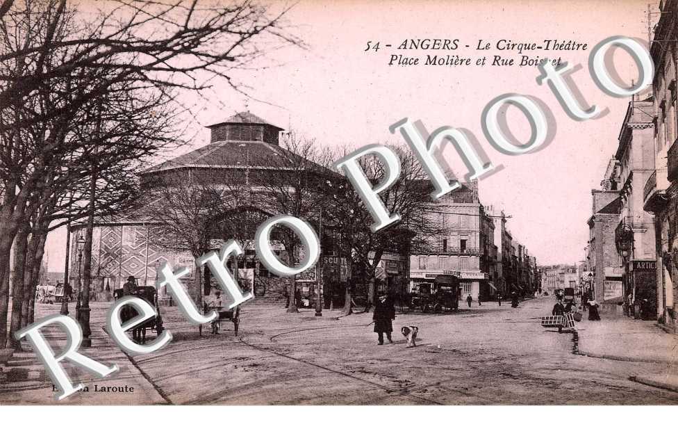 le Cirque Theatre Place Moliere et rue Boisnet