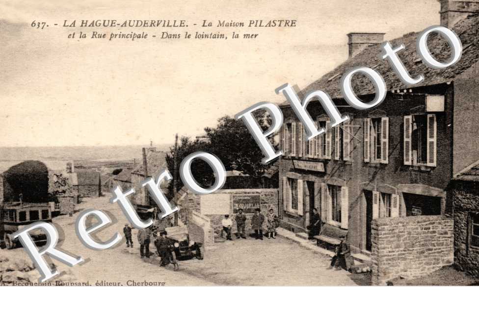 La maison Pilastre et la rue principale