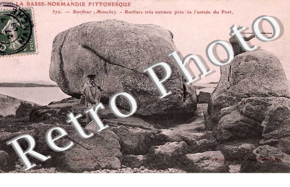rochers tres curieux pres de l'entree du port