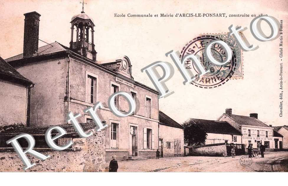 ecole communale et mairie d' Arcis-le-Ponsart, construite en 1849