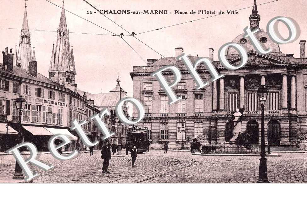PLACE DE L'HOTEL DE VILLE