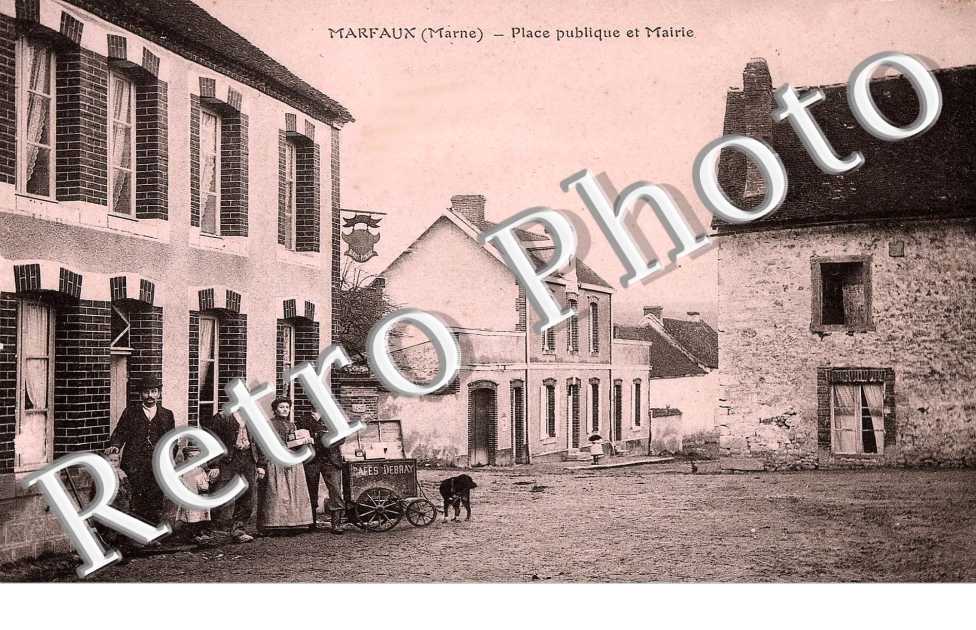 place publique et mairie