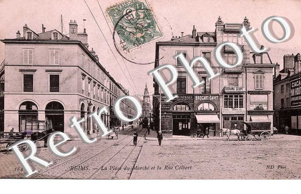 la place du marche et la rue colbert