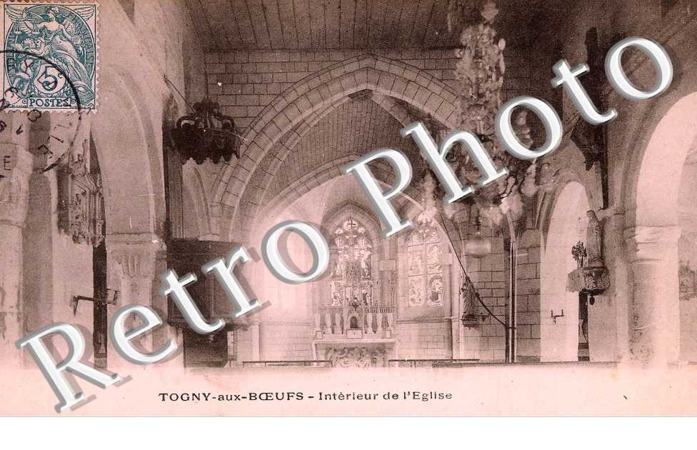 interieur de l' eglise