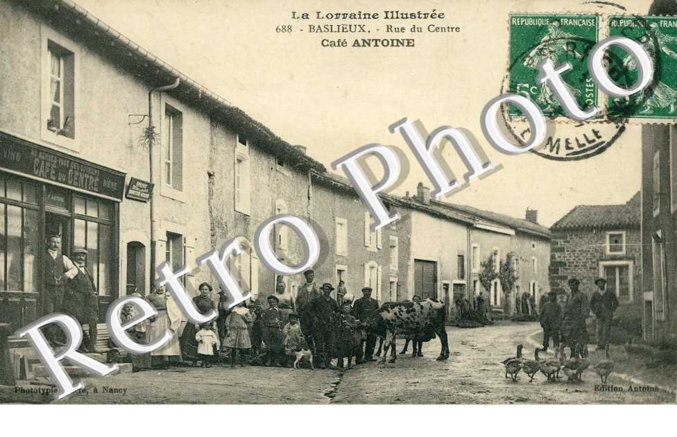 Rue du centre - cafe Antoine