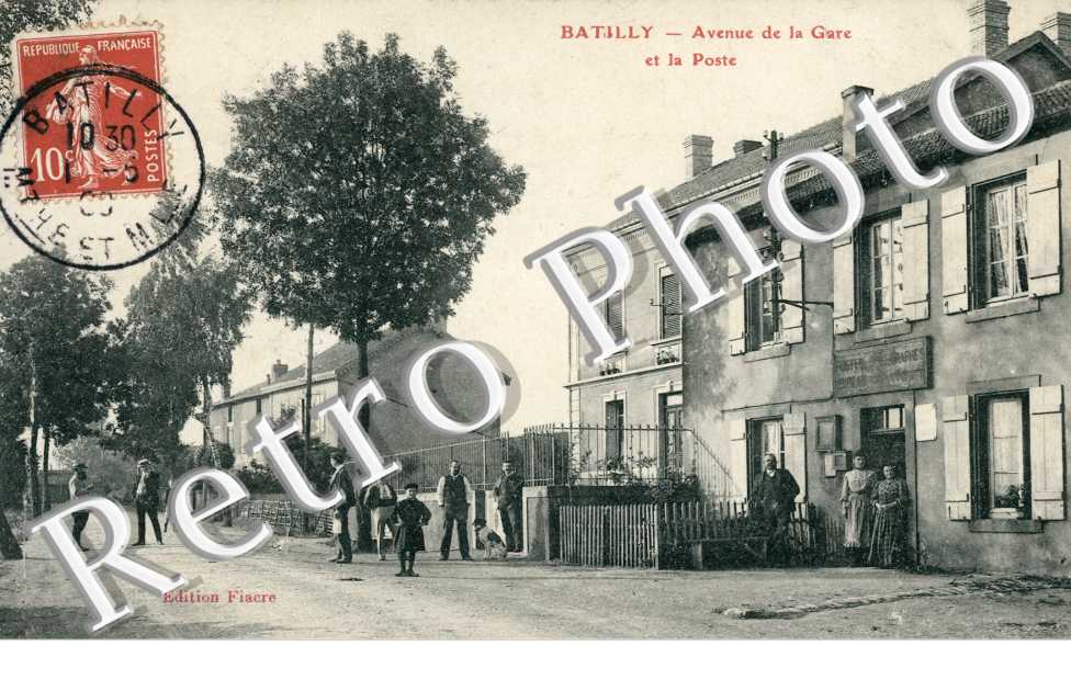 Avenue de la Gare et la Poste