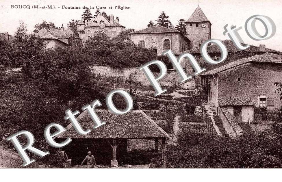 Fontaine de la Cure et l'eglise