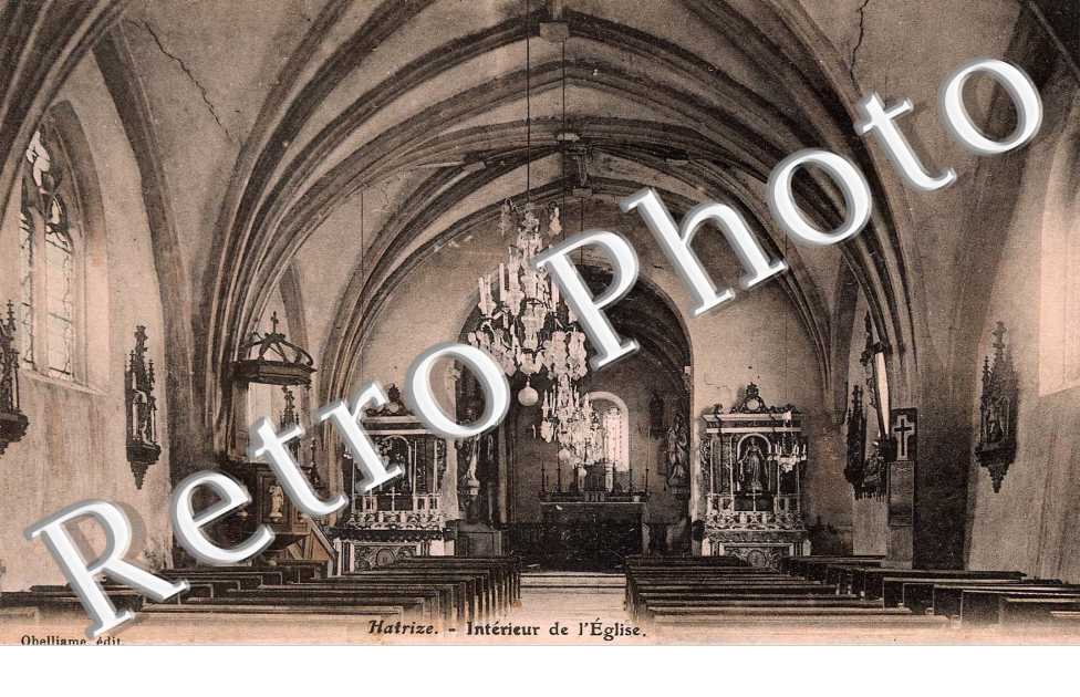 interieur de l'eglise
