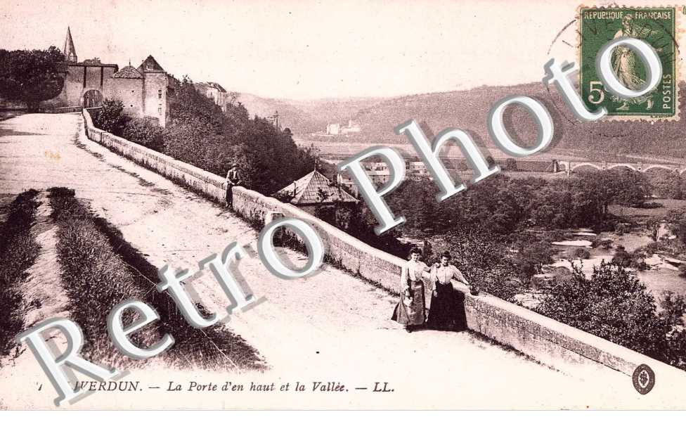 LA PORTE D'EN HAUT ET LA VALLEE