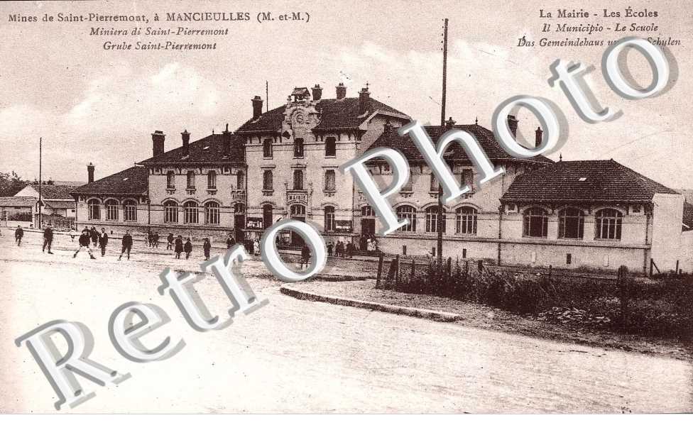 la mairie,les ecoles