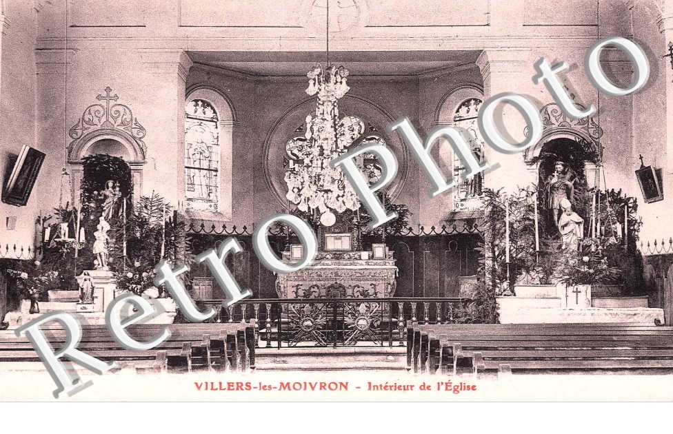 Interieur de l'eglise