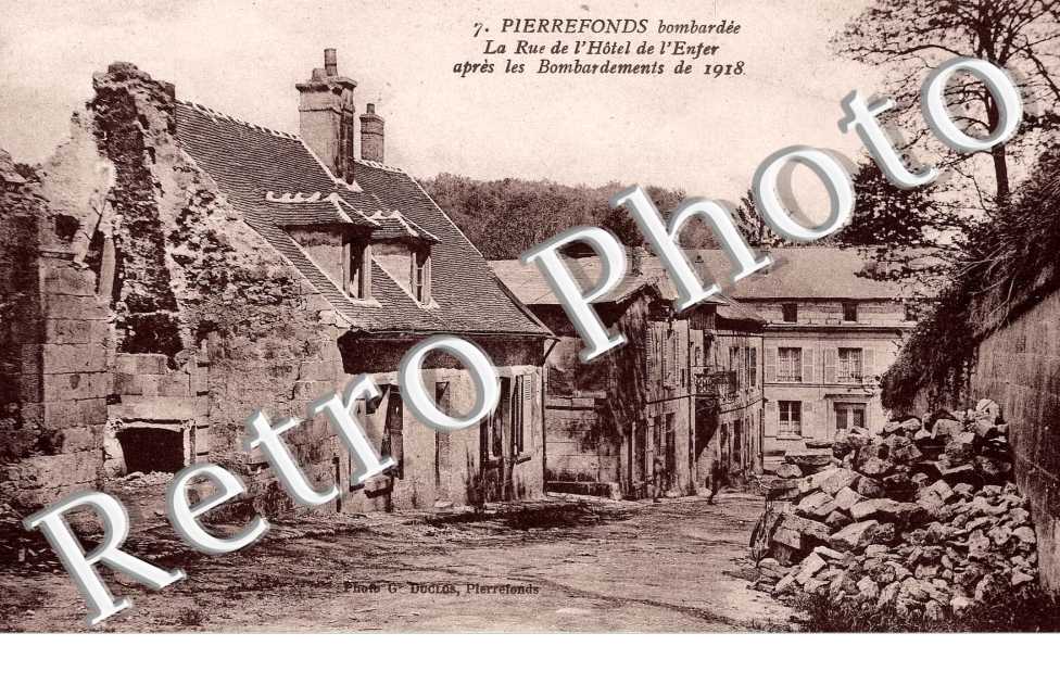 le rue de l' hotel de l' enfer apres les bombardements de 1918