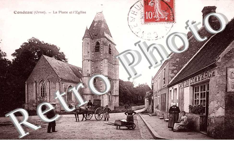 la place et l'eglise