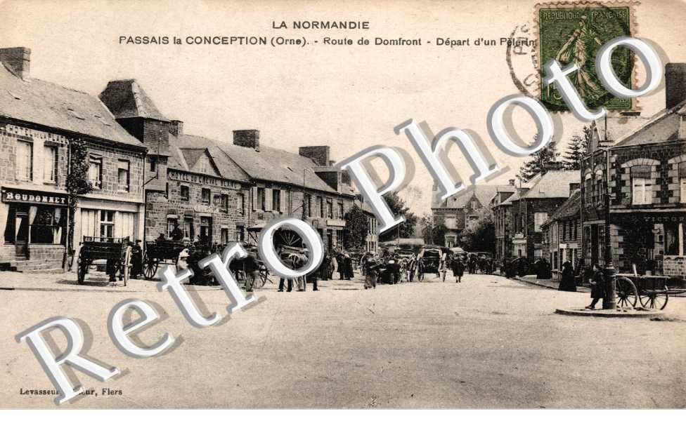 route de Domfront, depart d'un pelerin