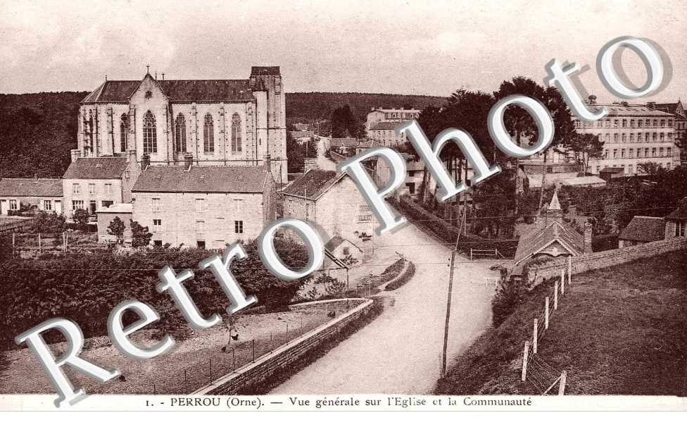 vue generale sur l'eglise et la communaute