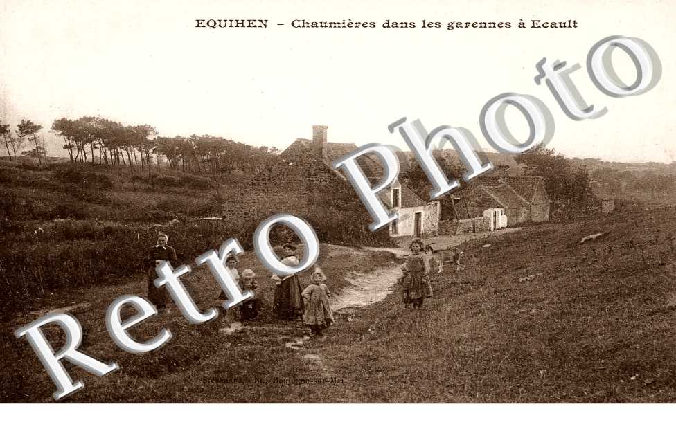 Chaumieres dans les garennes a Ecault