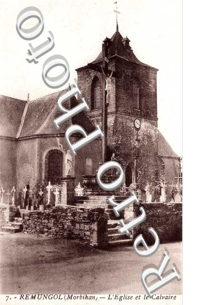 L'EGLISE ET LE CALVAIRE
