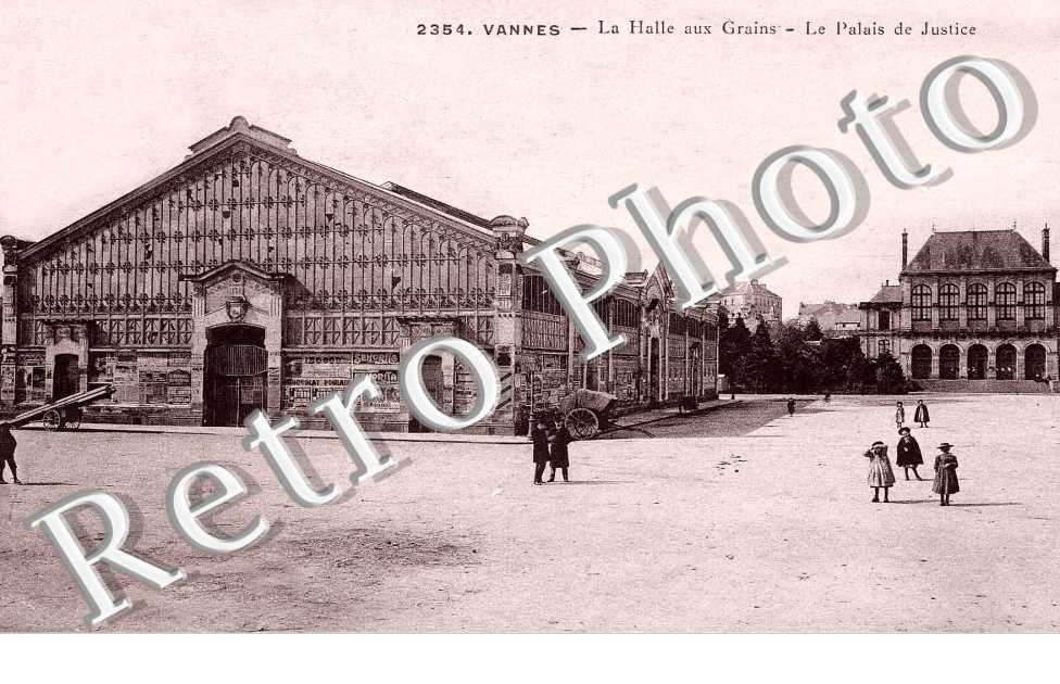  LA HALLE AUX GRAINS  LE PALAIS DE JUSTICE