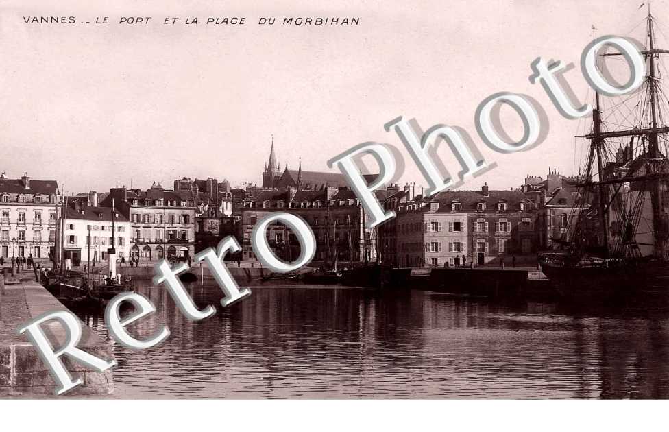 Le port et la Place du Morbihan