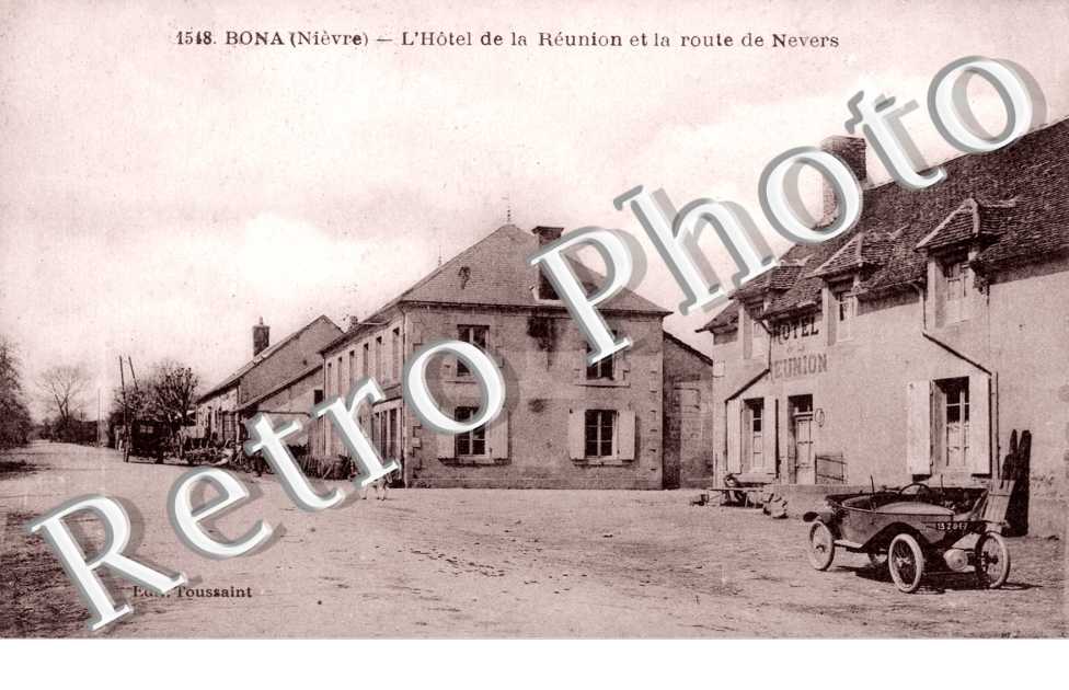 L'Hôtel de la Réunion et la route de Nevers