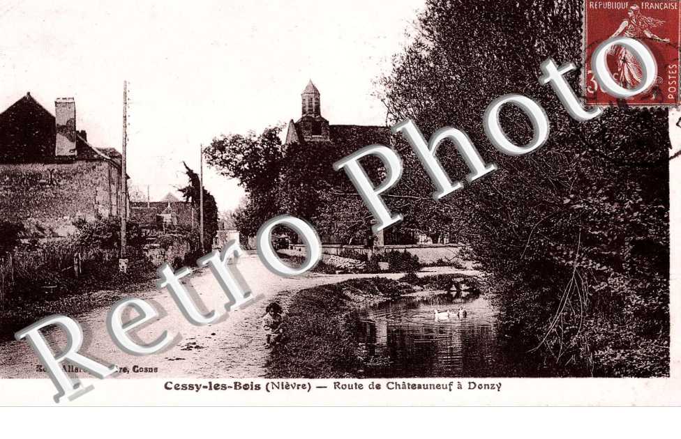 route de Chateauneuf a Donzy