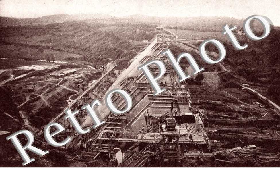 barrage de Pannesiere-Chaumard, vue en bout de la rive droite