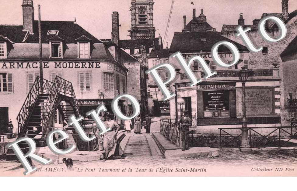 le pont tournant et la tour de l'eglise St Martin