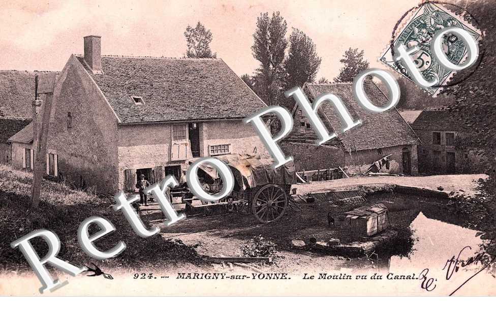 le moulin vu du canal