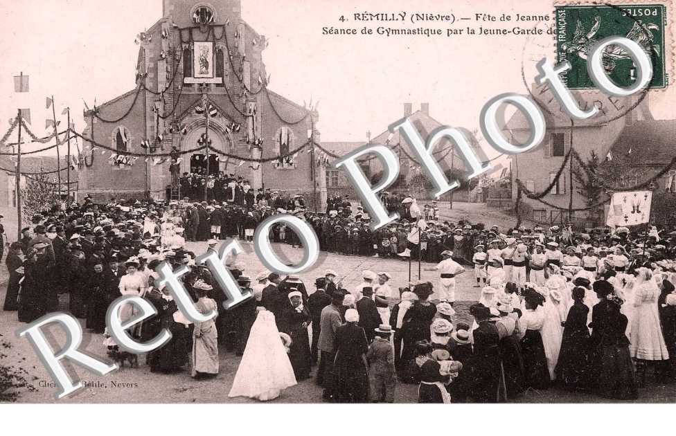 fete de Jeanne, seance de gymnastique par la jeune-garde