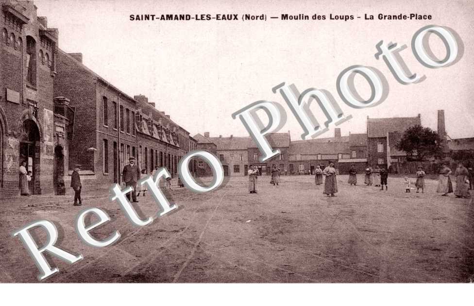 Moulin des loups la grande place