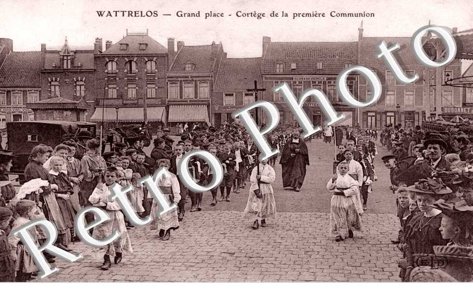 Grand Place - Cortege de la premiere communion