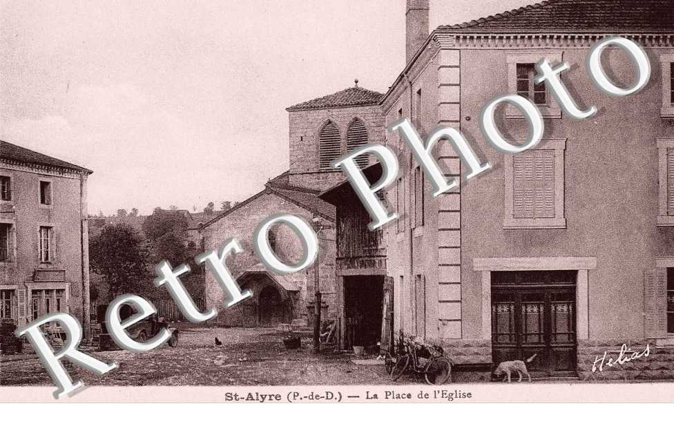 LA PLACE DE L'EGLISE