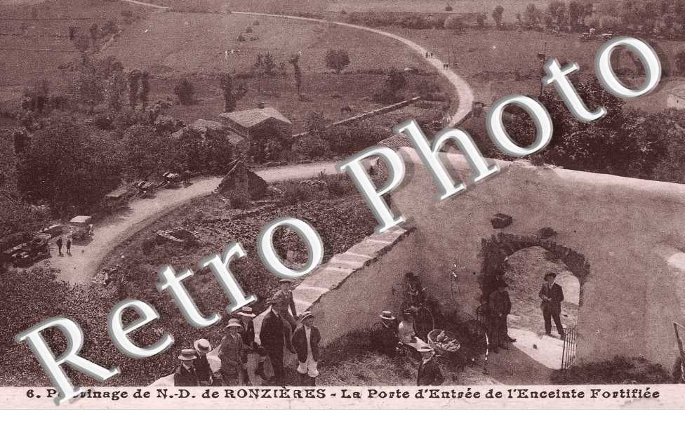 porte d'entrée de l'enceinte fortifiée