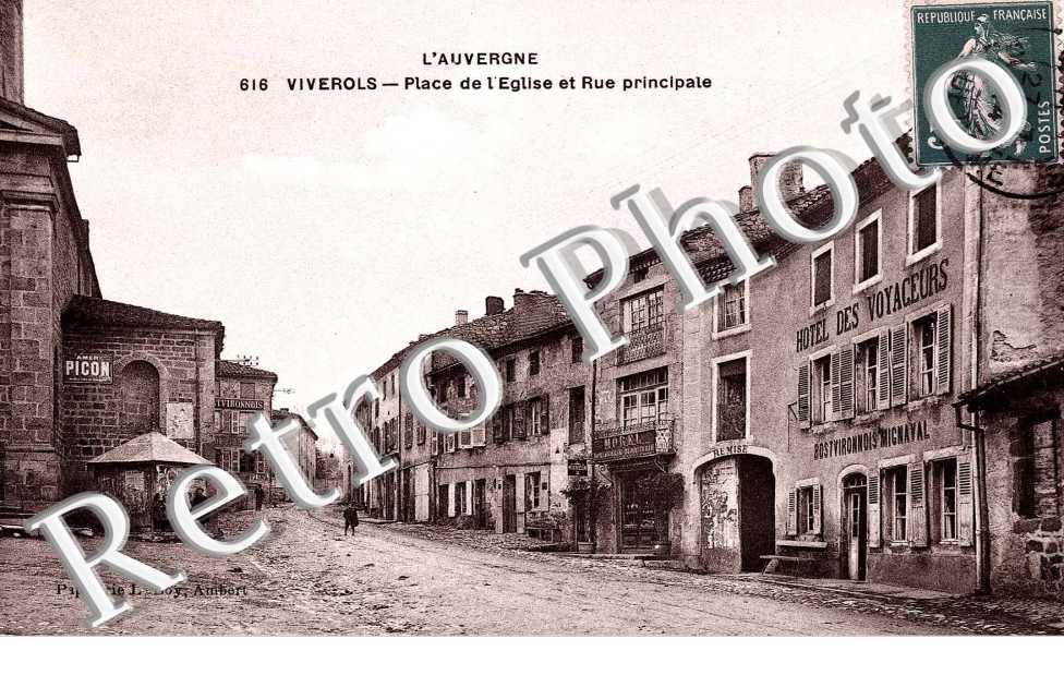 Place de l'eglise et rue principale