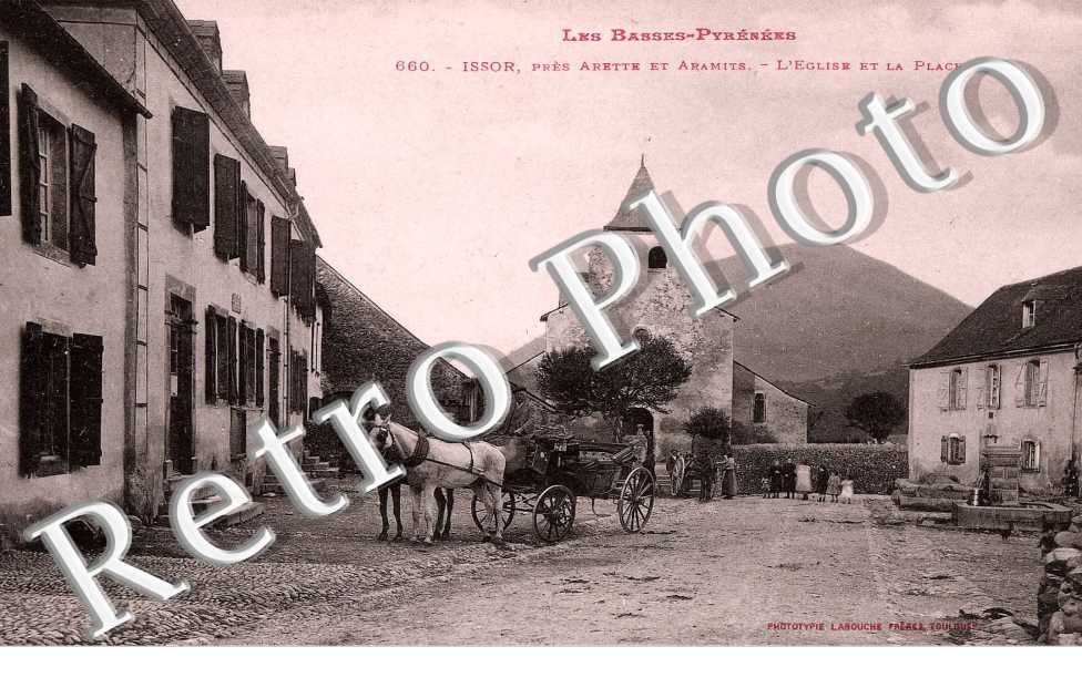 L'eglise et la place